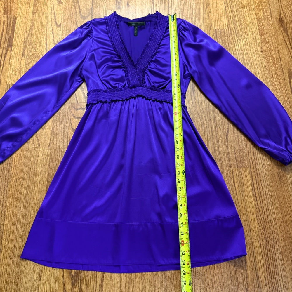 BCBGMaxAzria Persian blue silk V neck along sleeve dress size M - Picture 13 of 13